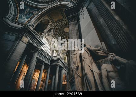 Neoklassizistische Pracht und Denkmal für Diderot in Panthéon - Paris, Frankreich Stockfoto