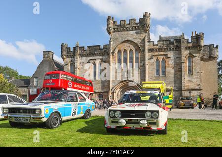 Kilmarnock, Schottland, Großbritannien. 31. August 2024. Kilmarnock, Großbritannien. Sechzig Rallyefahrzeuge mit internationalen und lokalen Teams, aufgeteilt in drei Gruppen, nahmen am Lombard Rally Festival Teil, durch das Waldgut Craufurdland Castle in der Nähe von Kilmarnock, Ayrshire, Schottland. Quelle: Findlay/Alamy Live News Stockfoto