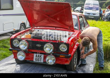 Kilmarnock, Schottland, Großbritannien. 31. August 2024. Kilmarnock, Großbritannien. Sechzig Rallyefahrzeuge mit internationalen und lokalen Teams, aufgeteilt in drei Gruppen, nahmen am Lombard Rally Festival Teil, durch das Waldgut Craufurdland Castle in der Nähe von Kilmarnock, Ayrshire, Schottland. Quelle: Findlay/Alamy Live News Stockfoto