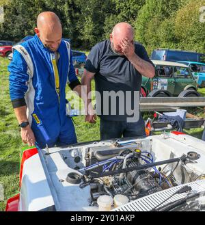 Kilmarnock, Schottland, Großbritannien. 31. August 2024. Kilmarnock, Großbritannien. Sechzig Rallyefahrzeuge mit internationalen und lokalen Teams, aufgeteilt in drei Gruppen, nahmen am Lombard Rally Festival Teil, durch das Waldgut Craufurdland Castle in der Nähe von Kilmarnock, Ayrshire, Schottland. Quelle: Findlay/Alamy Live News Stockfoto