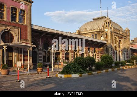 Türkei, Istanbul, Bahnhof Sirkeci bei Sonnenuntergang, letzte Station des Orient Express, historisches Wahrzeichen der Stadt, eröffnet 1890, Asien Stockfoto