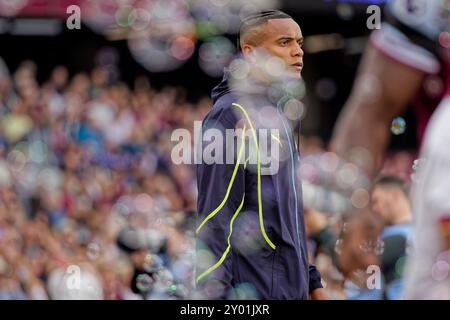 London, Großbritannien. 31. August 2024. London, England, August 31 2024: Manuel Akanji (25 Manchester City) vor dem Spiel der Premier League zwischen West Ham und Manchester City im London Stadium. (Pedro Porru/SPP) Credit: SPP Sport Press Photo. /Alamy Live News Stockfoto