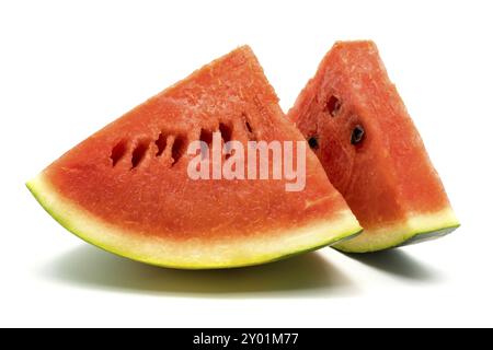 In Scheiben geschnittenen frischen Wassermelone isoliert auf weißem Hintergrund Stockfoto