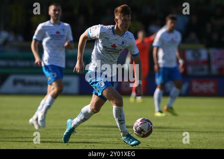 Barrows GED Garner während des Spiels der Sky Bet League 2 zwischen Harrogate Town und Barrow in der Wetherby Road, Harrogate am Samstag, den 31. August 2024. (Foto: Michael Driver | MI News) Credit: MI News & Sport /Alamy Live News Stockfoto