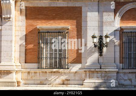 Aranjuez, Madrid, Spanien, 16. August 2024: Der Königspalast von Aranjuez Stockfoto