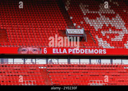 Enschede, Niederlande. 31. August 2024. ENSCHEDE, NIEDERLANDE - AUGUST 31: Neue Ledboards im Stadion Grolschveste beim niederländischen Super Cup Vrouwen Spiel zwischen FC Twente Women und AFC Ajax Women am 31. August 2024 in de Grolsch Veste in Enschede, Niederlande. (Foto: Raymond Smit/Orange Pictures) Credit: dpa/Alamy Live News Stockfoto