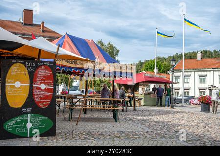 Das jährliche Mittelalterfest in der historischen Kleinstadt Söderköping. Die Stadt stammt aus dem Mittelalter und ist ein beliebtes Reiseziel. Stockfoto