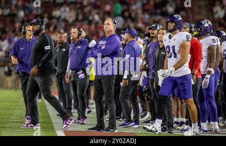 August 30 2024 Palo Alto, CA USA TCU-Cheftrainer Sonny Dykes am Rande des NCAA/ACC Football-Spiels zwischen TCU Horned Frogs und dem Stanford Cardinal. TCU besiegte Stanford 34-27 im Stanford Stadium Palo Alto, CA Thurman James/CSM Stockfoto