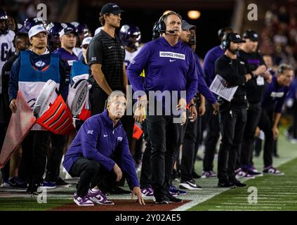 August 30 2024 Palo Alto, CA USA TCU-Cheftrainer Sonny Dykes am Rande des NCAA/ACC Football-Spiels zwischen TCU Horned Frogs und dem Stanford Cardinal. TCU besiegte Stanford 34-27 im Stanford Stadium Palo Alto, CA Thurman James/CSM Stockfoto