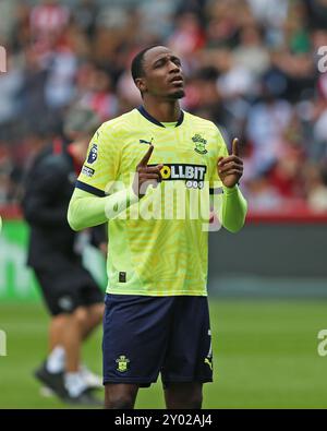 London, Großbritannien. 31. August 2024. London, 31. August 2024: Joe Aribo aus Southampton während des Premier League-Spiels zwischen Brentford und Southampton im GTECH Community Stadium am 31. August 2024 in London. (Pedro Soares/SPP) Credit: SPP Sport Press Photo. /Alamy Live News Stockfoto