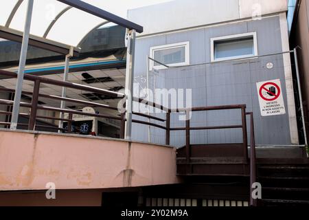 Palermo, Italien. 31. August 2024. In der alten Notaufnahme des Poliklinik Krankenhauses von Palermo werden CT-Scans an den Opfern des Bayesschen Schiffswracks durchgeführt. (Kreditbild: © Antonio Melita/Pacific Press via ZUMA Press Wire) NUR REDAKTIONELLE VERWENDUNG! Nicht für kommerzielle ZWECKE! Stockfoto