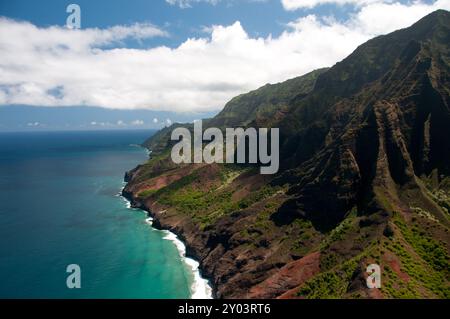 Hawaiis Na Pali Coast aus der Luft Stockfoto