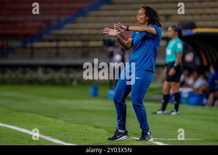 Medelin, Kolumbien. 31. August 2024. Rosana Augusto, Cheftrainer Brasiliens beim Spiel der Gruppe B FIFA U-20-Frauen-Weltmeisterschaft Kolumbien 2024 zwischen Brasilien und Fidschi, am 31. August 2024 im Atanasio Girardot Stadion in Medelin. Foto: Jose Pino/DiaEsportivo/Alamy Live News Credit: DiaEsportivo/Alamy Live News Stockfoto