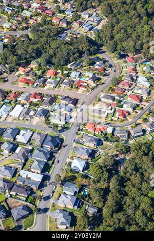 Luftaufnahme einer typischen modernen Wohnsiedlung in Newcastle NSW Australien Stockfoto