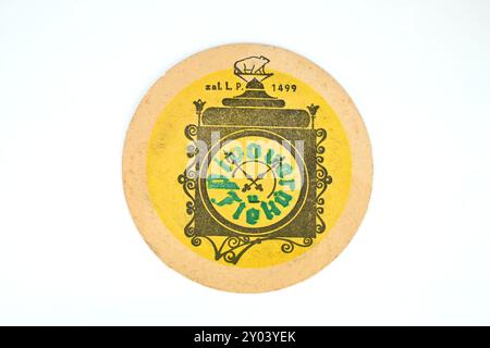 Vintage U Fleku Pub and Brewery Beer Matte Drink Coaster – Wales, Großbritannien – 30. August 2024 Stockfoto