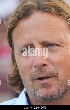 Bo Henriksen (Cheftrainer, Mainz 05) - VfB Stuttgart - 1. FSV Mainz 05 Bundesliga Saison 2024 25, Spieltag 2, VfB Stuttgart - 1. FC Mainz 05. Deutschland, Stuttgart, MHP Arena, 30.08.2024 (DFL DFB-VORSCHRIFTEN VERBIETEN DIE VERWENDUNG VON FOTOS als IAMGE-SEQUENZEN und/oder QUASI-VIDEO). Stockfoto