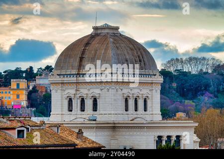 Quadratische Kuppel der Großen Synagoge, Rom, Italien Stockfoto