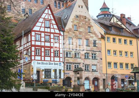 Nürnberg, 24. Dezember 2016: Stadtstraße von Nürnberg, Franken mit Fachwerkhäusern in Bayern, Europa Stockfoto