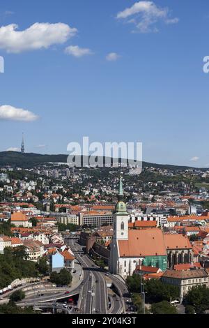 Slowakei, Bratislava, Hauptstadt Stadtlandschaft mit St. Martin Kathedrale, Europa Stockfoto