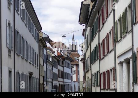 Basel, Schweiz, 14. April 2017: Alte Häuser im historischen Stadtzentrum der schweizer Stadt Basel, Europa Stockfoto