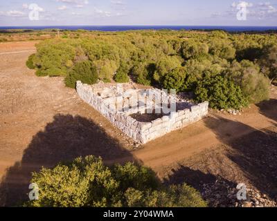 Hospitalet Vell, rechteckiges Gebäude mit Zyklopenarchitektur, Talayotischer Lebensraumkern, Gemeinde Manacor, Mallorca, Balearen, Spanien Stockfoto