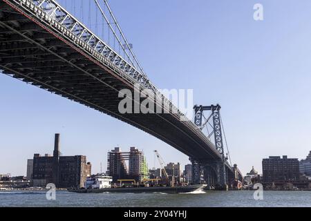 New York, USA, 17. November 22016: Blick auf die Williamsburg Bridge in Richtung Brooklyn in New York City, Nordamerika Stockfoto