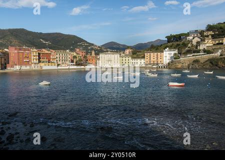 Herrlichen Blick auf die Baia del Silenzio in der typischen Dorf Sestri Levante, Ligurien Stockfoto