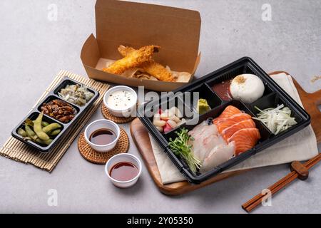 Gereifter Fisch, Plattfisch, Lachs, Sashimi, Thunfischbauchfleisch, Thunfisch-Sashimi, Mochi-ridofu, Sashimi Stockfoto