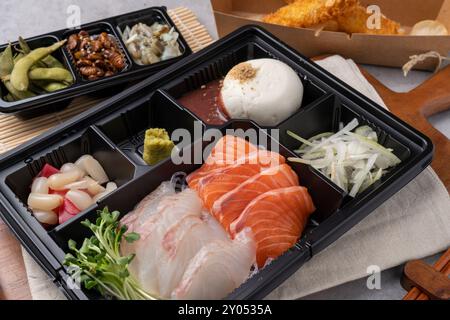 Gereifter Fisch, Plattfisch, Lachs, Sashimi, Thunfischbauchfleisch, Thunfisch-Sashimi, Mochi-ridofu, Sashimi Stockfoto