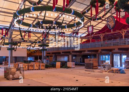 MÜNCHEN, DEUTSCHLAND - AUGUST 30: Einrichtung des jährlichen Oktoberfestes in München am 30. August 2024 Stockfoto
