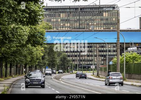 Hauptsitz der thyssenkrupp Steel Europe AG in Duisburg-Bruckhausen, Kaiser-Wilhelm-Straße, Nordrhein-Westfalen, Deutschland, Europa Stockfoto