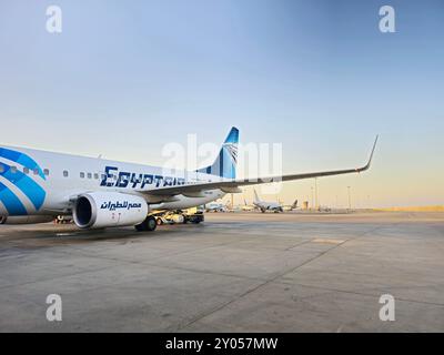 Kairo, Ägypten, 3. Juni 2024: Egypt Air ist ein ägyptisches Flugzeug auf dem Flughafen und ist das staatliche Flaggenflugzeug Ägyptens mit Hauptsitz in Cairo International Stockfoto