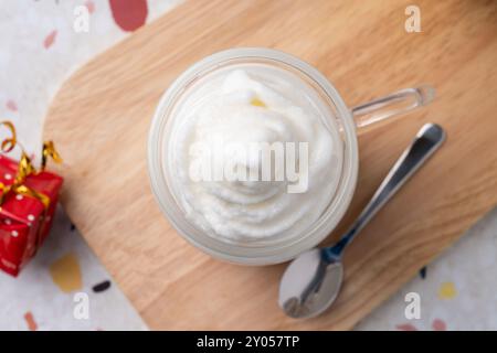 Cafe, sikhye, Jujube Tee, Milchshake, Eis, Erdbeere, Latte, Ananas, Saft, Brezel-Meringue, hamburger, Brot, Sandwich, Knoblauchbrot Stockfoto