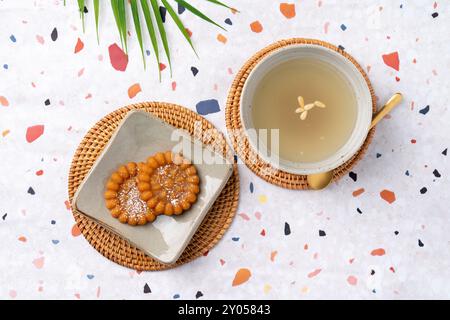Cafe, sikhye, Jujube Tee, Milchshake, Eis, Erdbeere, Latte, Ananas, Saft, Brezel-Meringue, hamburger, Brot, Sandwich, Knoblauchbrot Stockfoto