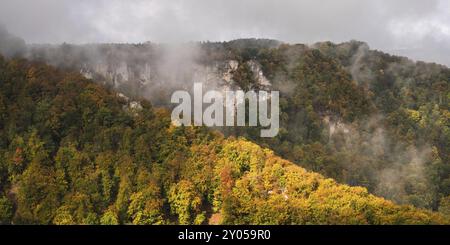 Rutschfelsen nahe Bad Urach Stockfoto