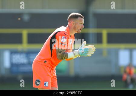 The Übungsstadion, Harrogate, England - 31. August 2024 Paul Farman Torhüter von Barrow - während des Spiels Harrogate Town gegen Barrow, EFL League 2, 2024/25, im Übungsstadion, Harrogate, England - 31. August 2024 Credit: Mathew Marsden/WhiteRosePhotos/Alamy Live News Stockfoto