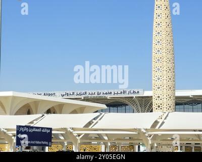 Medina, Saudi-Arabien, 29. Juni 2024: Prinz Mohammad bin Abdulaziz International Airport oder Medina Airport, in Madinah, übernimmt inländische und regionale i Stockfoto