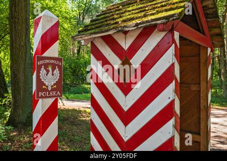 Polnischer Grenzschutzstand am Grenzübergang zwischen Polen und Deutschland vor dem Krieg, in der Nähe des Dorfes Baranowice, Barycz-Tal, Niederschlesien, Polen Stockfoto