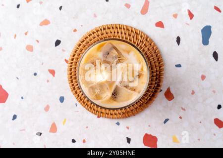 Melow, Zitronenkekse, Kekse, Basilikumscones, Matcha, Vanille, Kaltbreu, Trüffelkäse, Stockfoto