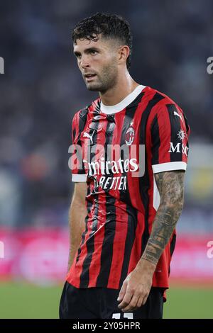 Rom, Italien. 31. August 2024. Christian Pulisic aus Mailand sieht beim Fußballspiel der Serie A zwischen SS Lazio und AC Milan im Stadio Olimpico in Rom an. Quelle: FEDERICO PROIETTI Stockfoto