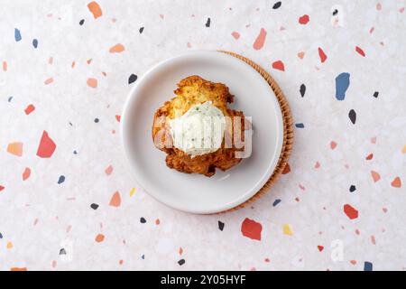 Melow, Zitronenkekse, Kekse, Basilikumscones, Matcha, Vanille, Kaltbreu, Trüffelkäse, Stockfoto