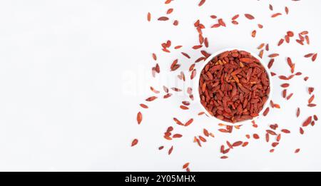 Getrocknete Goji Beeren Lycium barbarum Draufsicht, Kopierraum für Text Stockfoto