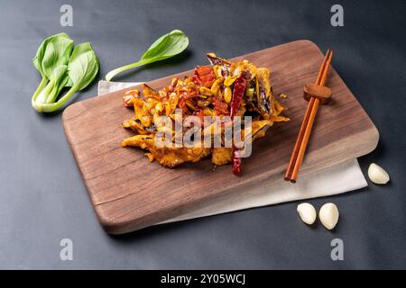 Malatang, mala xiang guo, Kanpung Auberginen, Chinesisch, Chinesisch, mala-Duft, Essen, Fleisch, Mahlzeit, Reis, Abendessen, Gericht, Teller, Küche, Rindfleisch, Huhn, po Stockfoto