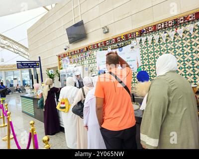 Medina, Saudi-Arabien, 29. Juni 2024: Prinz Mohammad bin Abdulaziz International Airport oder Medina Airport, in Madinah, übernimmt inländische und regionale i Stockfoto