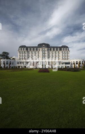 Ein wunderschönes Luxushotel, das Hotel Imperial Palace Casino, im Herzen der französischen alpen in der Nähe des Sees von Annecy in Annecy, Frankreich, Europa Stockfoto