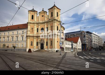 Kirche St. Johannes von Matha und St. Felix von Valois, Dreifaltigkeitskirche in Bratislava, Slowakei, Europa Stockfoto