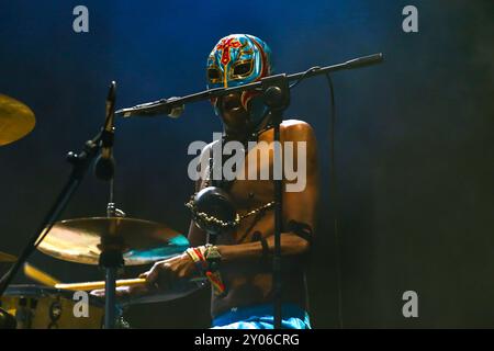 Jupiter & Okwess treten beim HEUTIGEN Festival 2024 am 31. August 2024 in Turin auf. Stockfoto