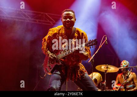 Jupiter & Okwess treten beim HEUTIGEN Festival 2024 am 31. August 2024 in Turin auf. Stockfoto