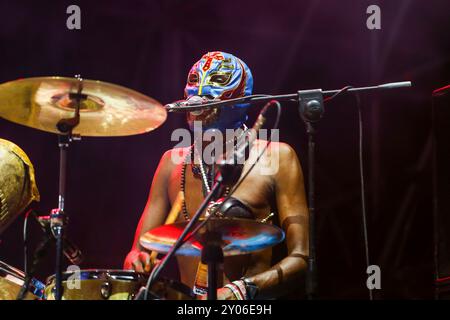 Jupiter & Okwess treten beim HEUTIGEN Festival 2024 am 31. August 2024 in Turin auf. Stockfoto