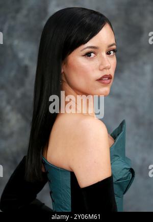 Jenna Ortega nimmt an der britischen Premiere von Beetlejuice BeetleJuice am Cineworld Leicester Square in London Teil. Stockfoto